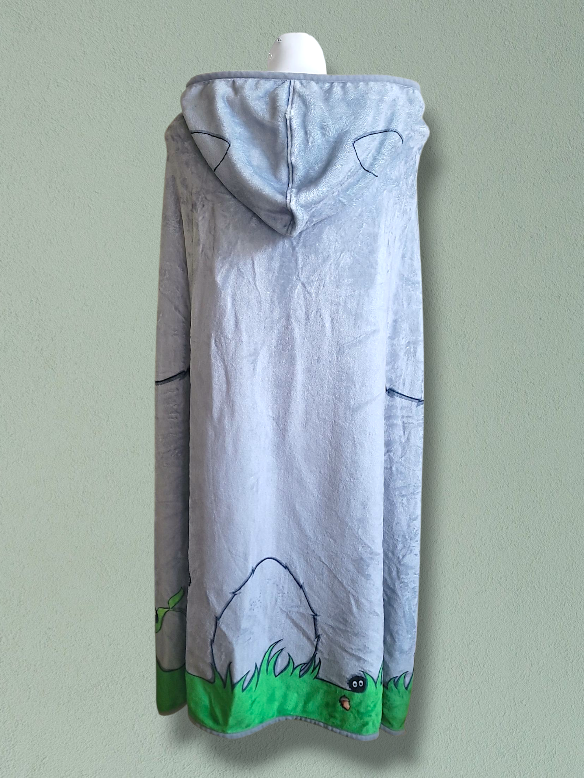 Totoro  ( Hoodie Blanket )
